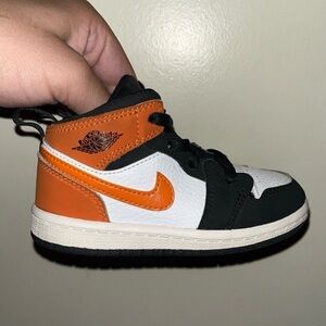 Air Jordan 1 Mid Shattered Backboard